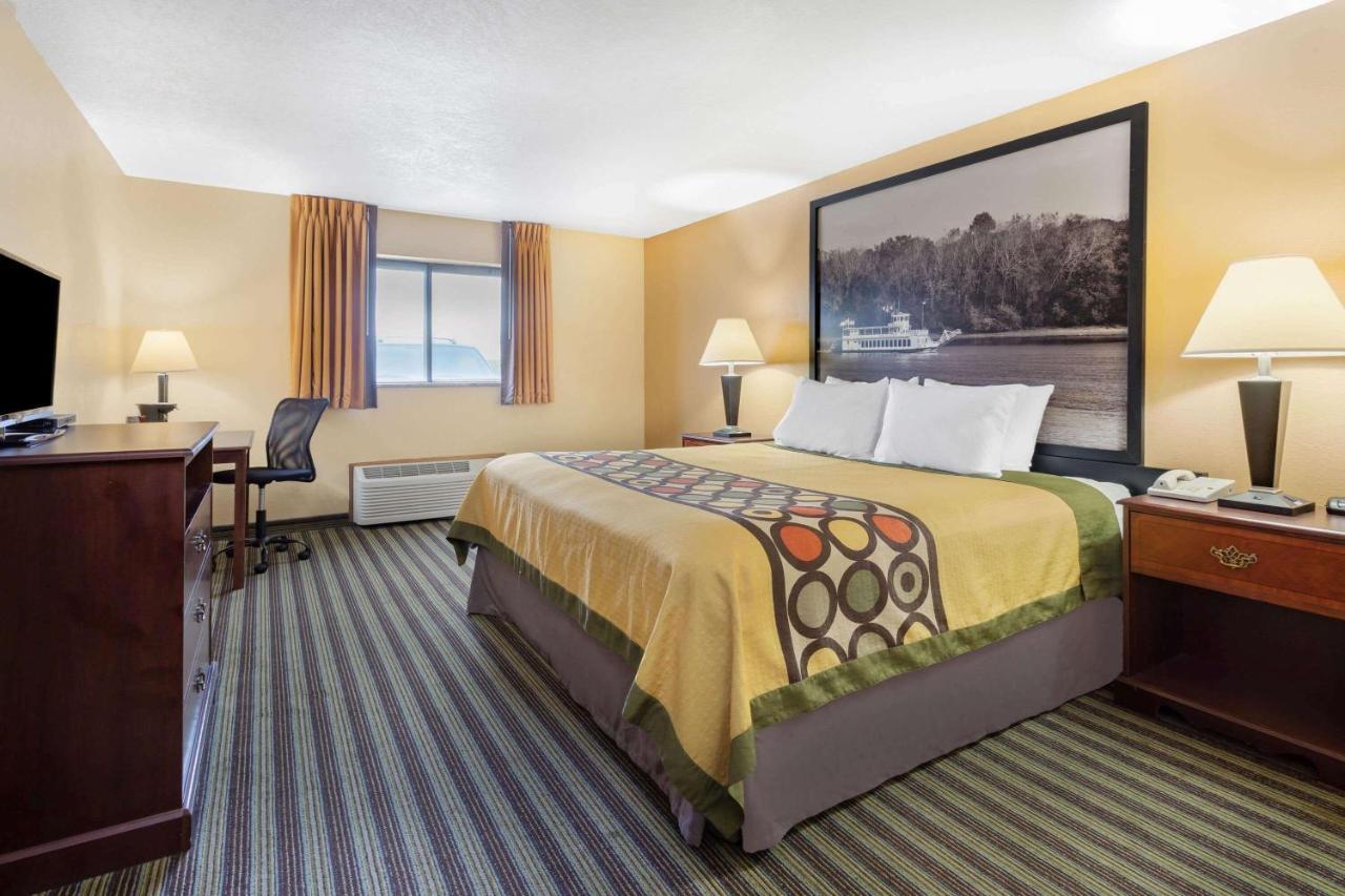 Super 8 By Wyndham Iowa Falls Εξωτερικό φωτογραφία