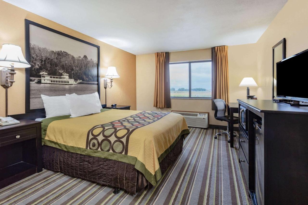 Super 8 By Wyndham Iowa Falls Εξωτερικό φωτογραφία